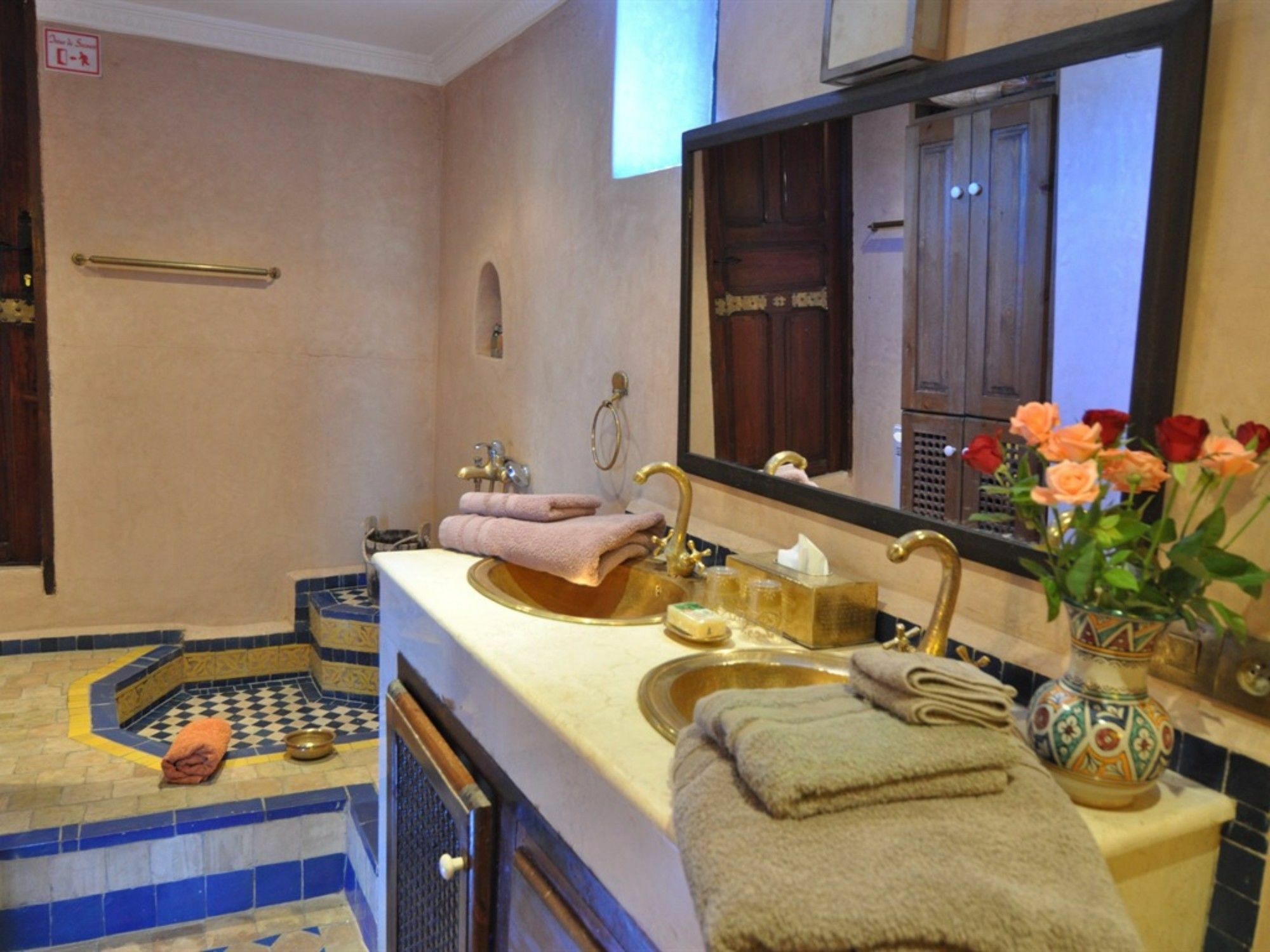 Riad Adarissa Фес Екстериор снимка